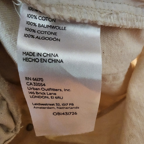 Urban Outfitters BDG Women Romper Cream Belt Short Sleeve Devon Distressed Denim - Picture 4 of 11